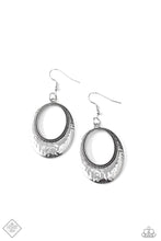 Load image into Gallery viewer, Earring: &quot;Tempest Texture – Silver”
