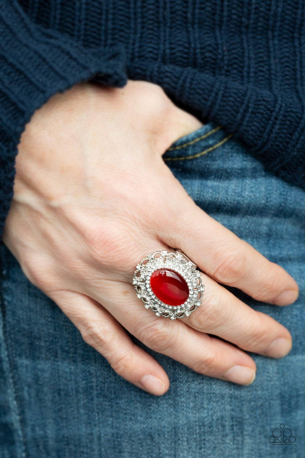 Ring:  BAROQUE The Spell - Red