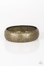 Load image into Gallery viewer, Garden Villa Bracelet - Brass
