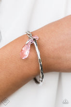 Load image into Gallery viewer, Bracelet: &quot;Let Yourself GLOW&quot;
