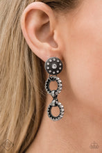 Load image into Gallery viewer, Earring: &quot;High Tech&quot;
