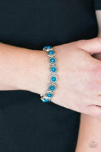 Load image into Gallery viewer, Globetrotter Goals Bracelet - Blue
