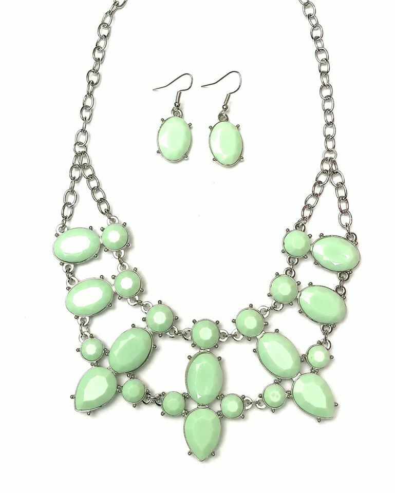 Goddess Glow Green Necklace