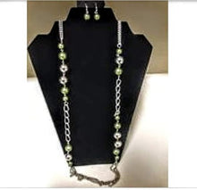 Load image into Gallery viewer, Uptown Talker Green Necklace
