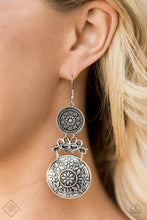 Load image into Gallery viewer, Earring: &quot;Garden Adventure&quot; - Silver
