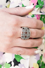 Load image into Gallery viewer, Ring: &quot;Crazy About Daisies&quot; - Silver
