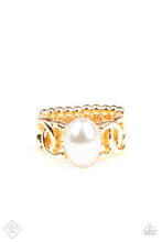 Load image into Gallery viewer, Ring: &quot;Glamified Glam&quot; - Gold
