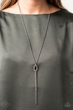 Load image into Gallery viewer, Necklace: &quot;Knockout Knot&quot; - Black
